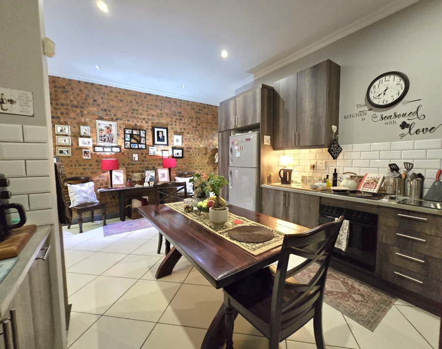 3 Bedroom Property for Sale in Gateway Manor North West